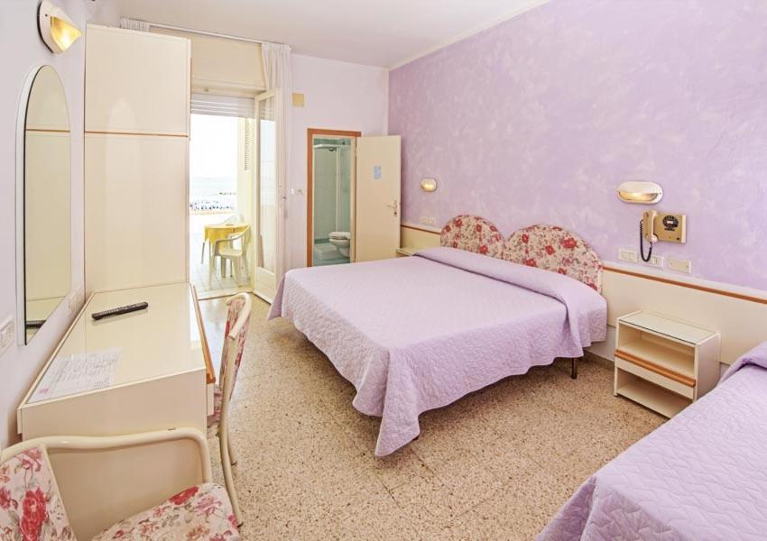 Hotel Astoria Cattolica Esterno foto
