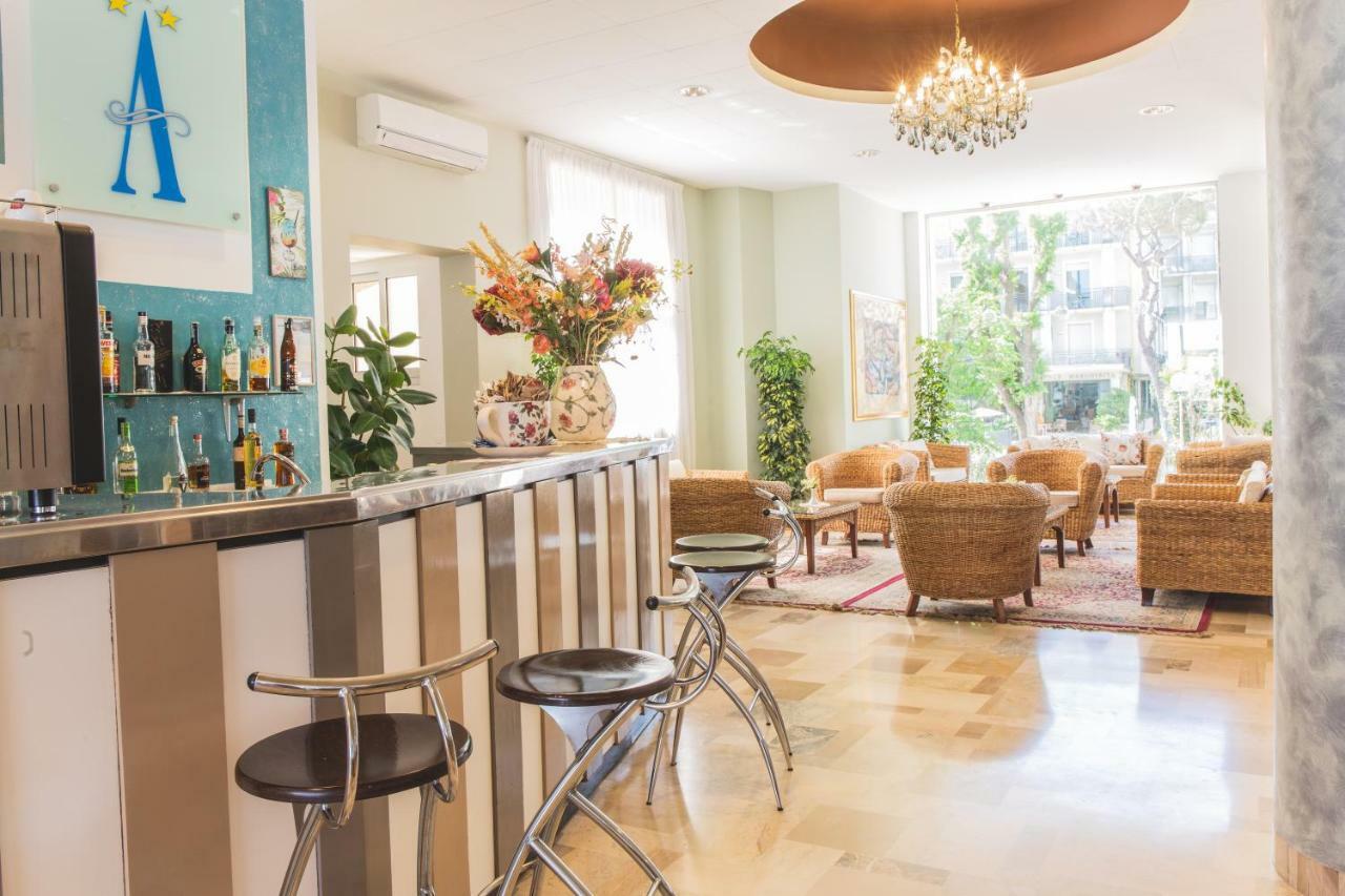 Hotel Astoria Cattolica Esterno foto