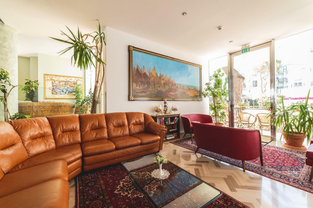 Hotel Astoria Cattolica Esterno foto