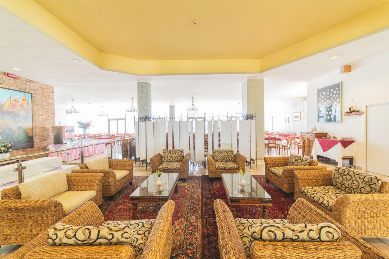 Hotel Astoria Cattolica Esterno foto