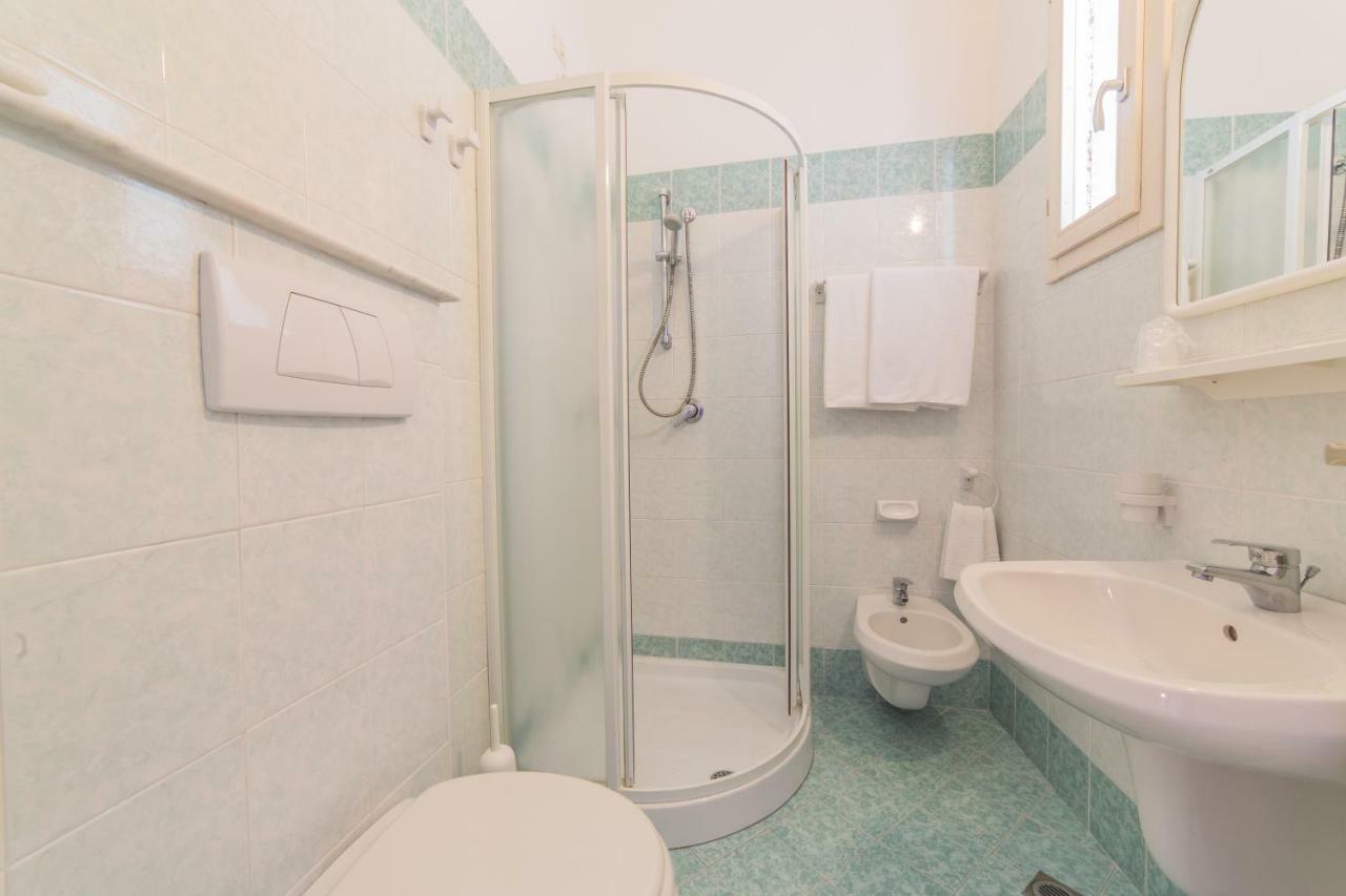 Hotel Astoria Cattolica Esterno foto