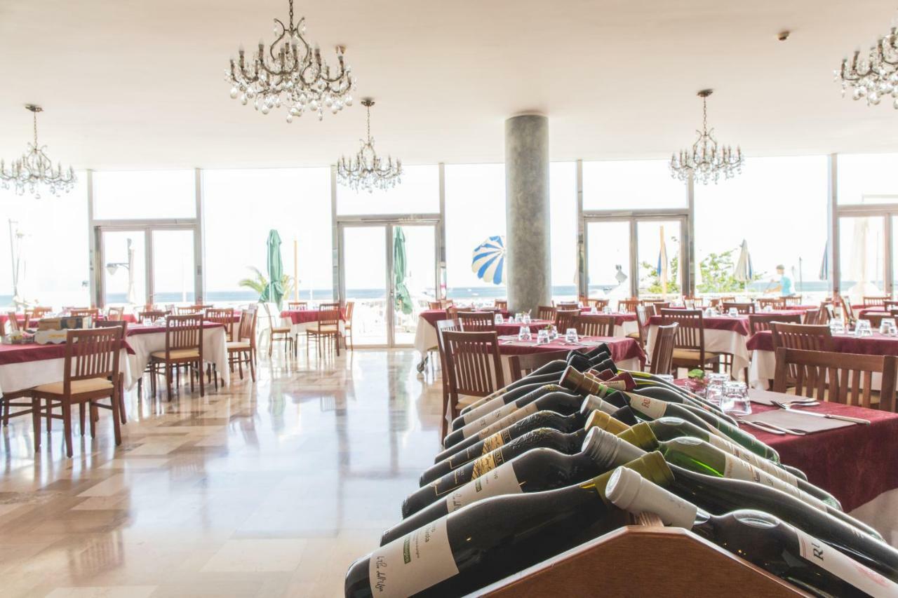 Hotel Astoria Cattolica Esterno foto